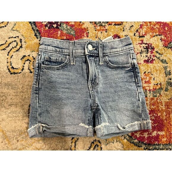 Girls’ Old Navy Aged Light Jean Shorts - Picture 1 of 2
